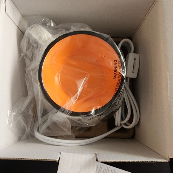NEW IN BOX Scentsy Warmer perfect for fall - Picture 4 of 4